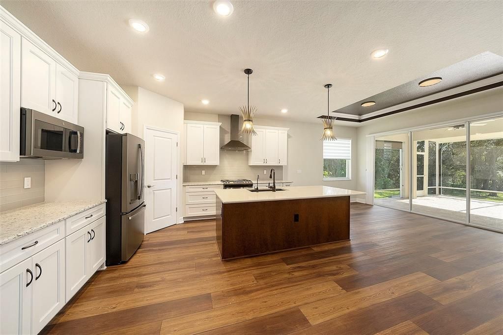 En Venta: $539,900 (3 camas, 2 baños, 2050 Pies cuadrados)