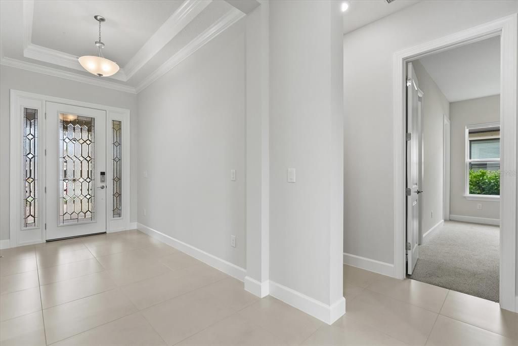 For Sale: $755,000 (3 beds, 3 baths, 2405 Square Feet)