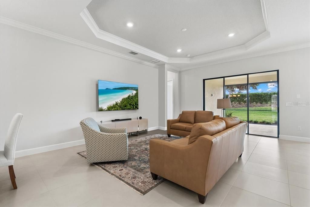 For Sale: $755,000 (3 beds, 3 baths, 2405 Square Feet)