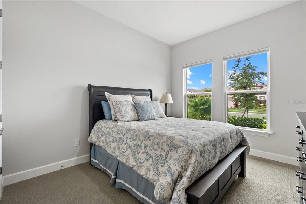 For Sale: $755,000 (3 beds, 3 baths, 2405 Square Feet)