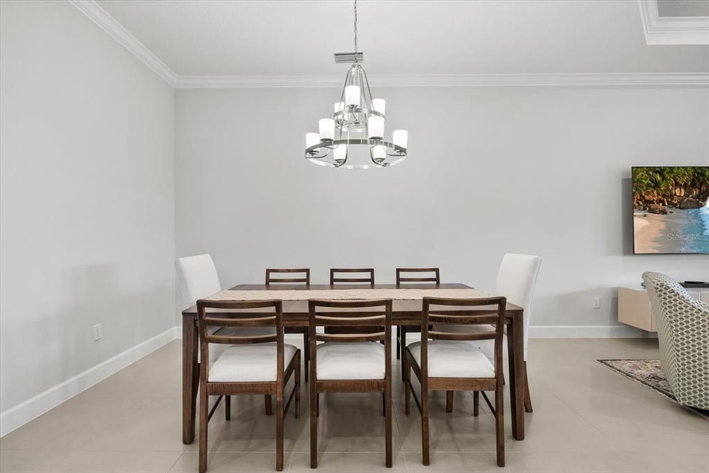 For Sale: $755,000 (3 beds, 3 baths, 2405 Square Feet)