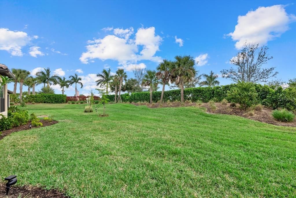 For Sale: $755,000 (3 beds, 3 baths, 2405 Square Feet)