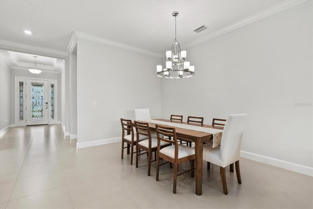 For Sale: $755,000 (3 beds, 3 baths, 2405 Square Feet)