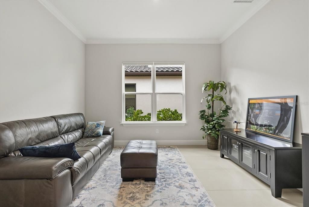 For Sale: $755,000 (3 beds, 3 baths, 2405 Square Feet)