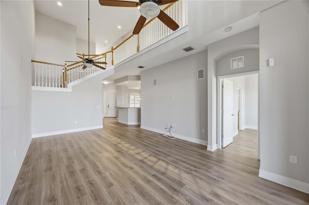 For Sale: $599,000 (4 beds, 3 baths, 2733 Square Feet)