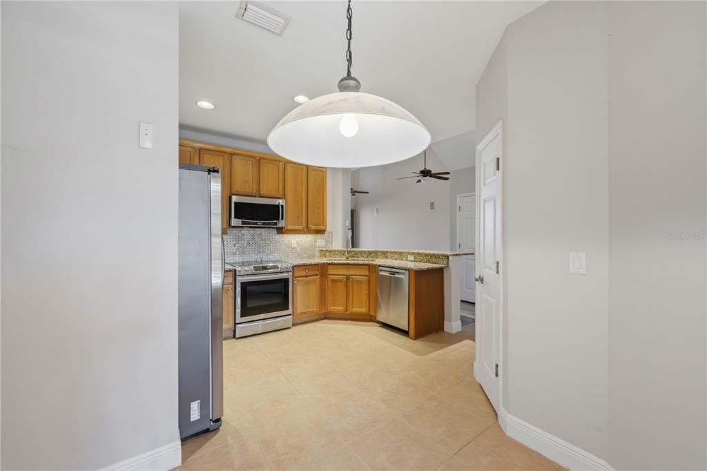 For Sale: $599,000 (4 beds, 3 baths, 2733 Square Feet)