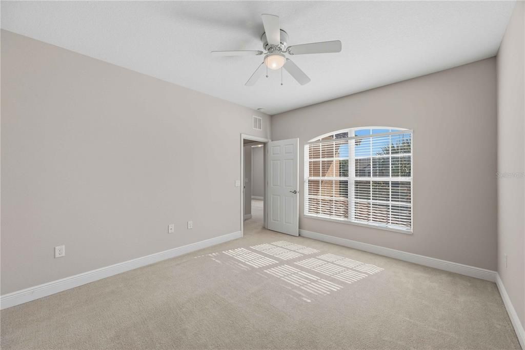 For Sale: $599,000 (4 beds, 3 baths, 2733 Square Feet)