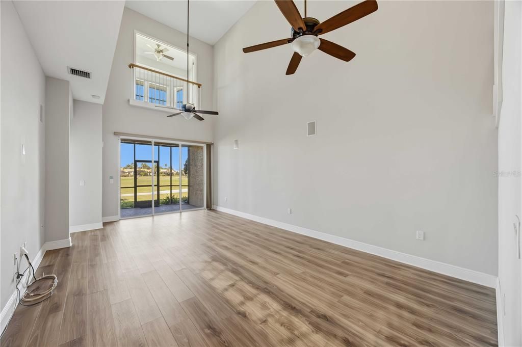 For Sale: $599,000 (4 beds, 3 baths, 2733 Square Feet)