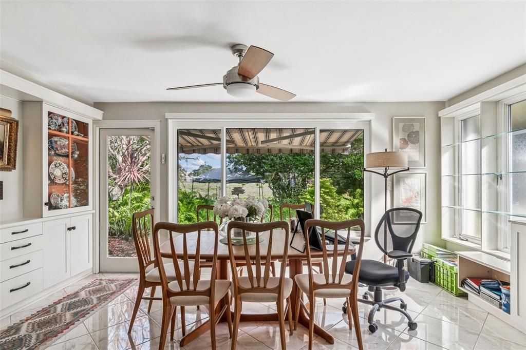 For Sale: $379,900 (2 beds, 2 baths, 1226 Square Feet)