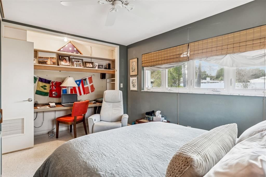 For Sale: $379,900 (2 beds, 2 baths, 1226 Square Feet)