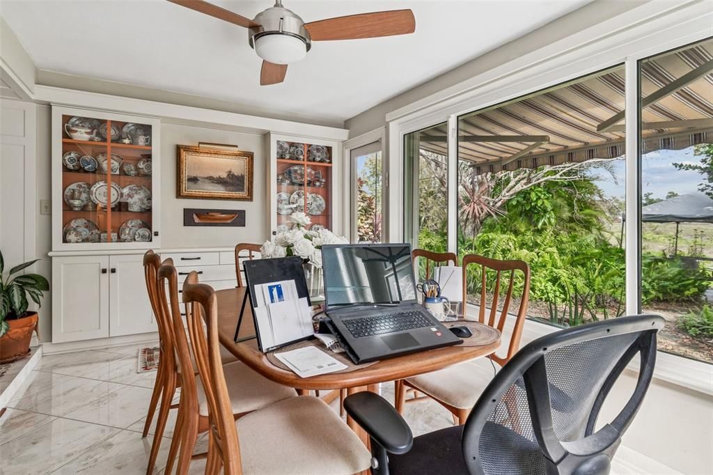 For Sale: $379,900 (2 beds, 2 baths, 1226 Square Feet)