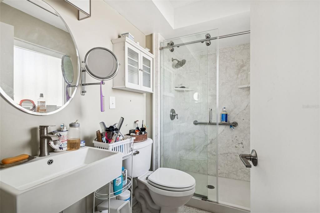 For Sale: $379,900 (2 beds, 2 baths, 1226 Square Feet)