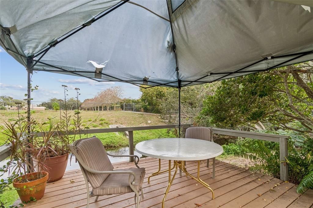 For Sale: $379,900 (2 beds, 2 baths, 1226 Square Feet)