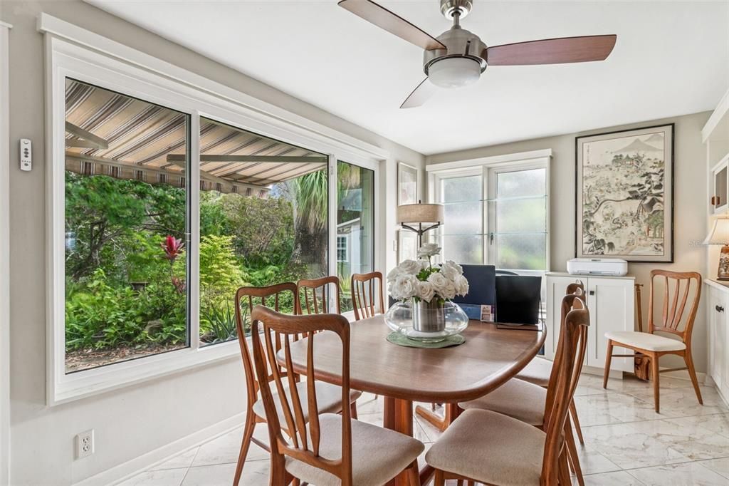 For Sale: $379,900 (2 beds, 2 baths, 1226 Square Feet)