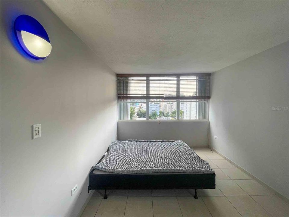 На продажу: $349,000 (2 спален, 2 ванн, 782 Квадратных фут)