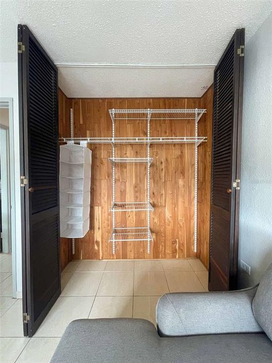 На продажу: $349,000 (2 спален, 2 ванн, 782 Квадратных фут)