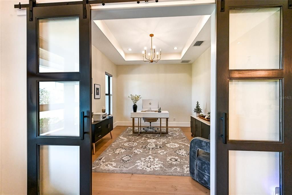 En Venta: $2,199,000 (4 camas, 4 baños, 3872 Pies cuadrados)