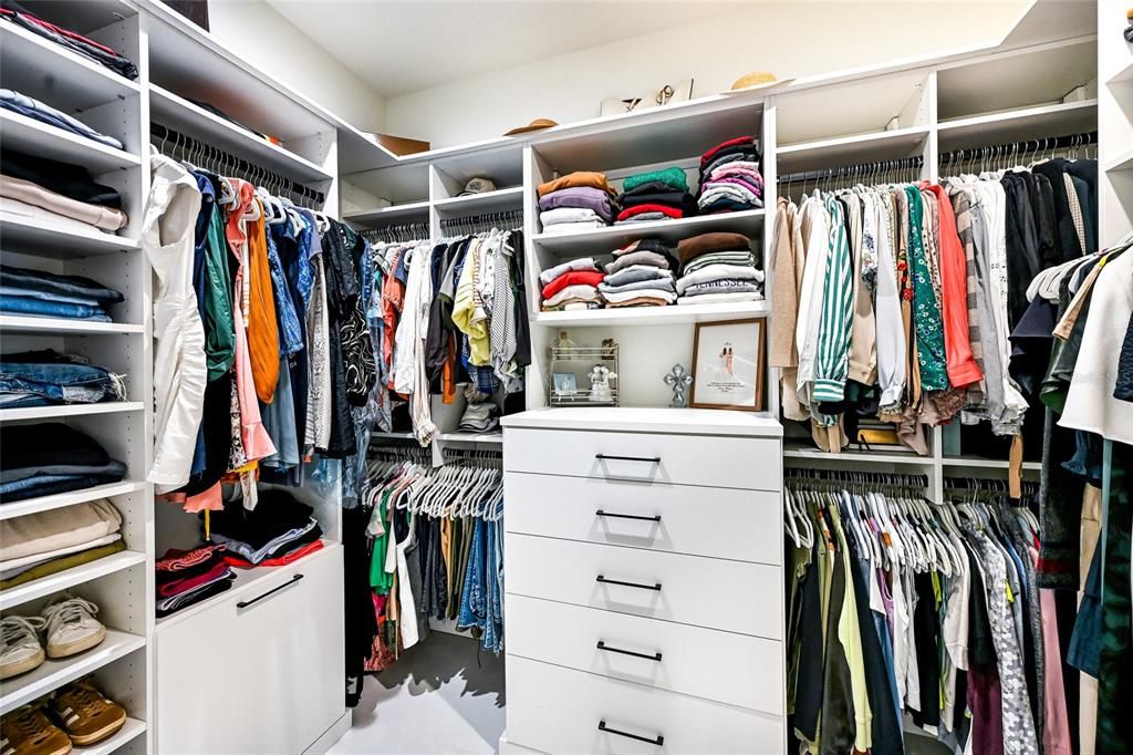 En Venta: $2,199,000 (4 camas, 4 baños, 3872 Pies cuadrados)