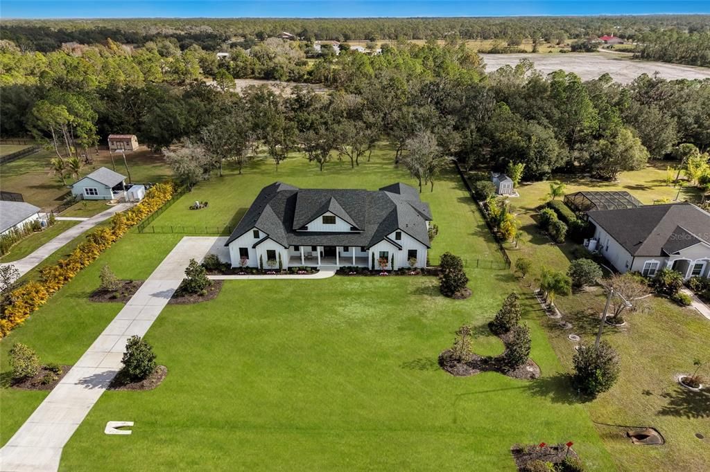 En Venta: $2,199,000 (4 camas, 4 baños, 3872 Pies cuadrados)