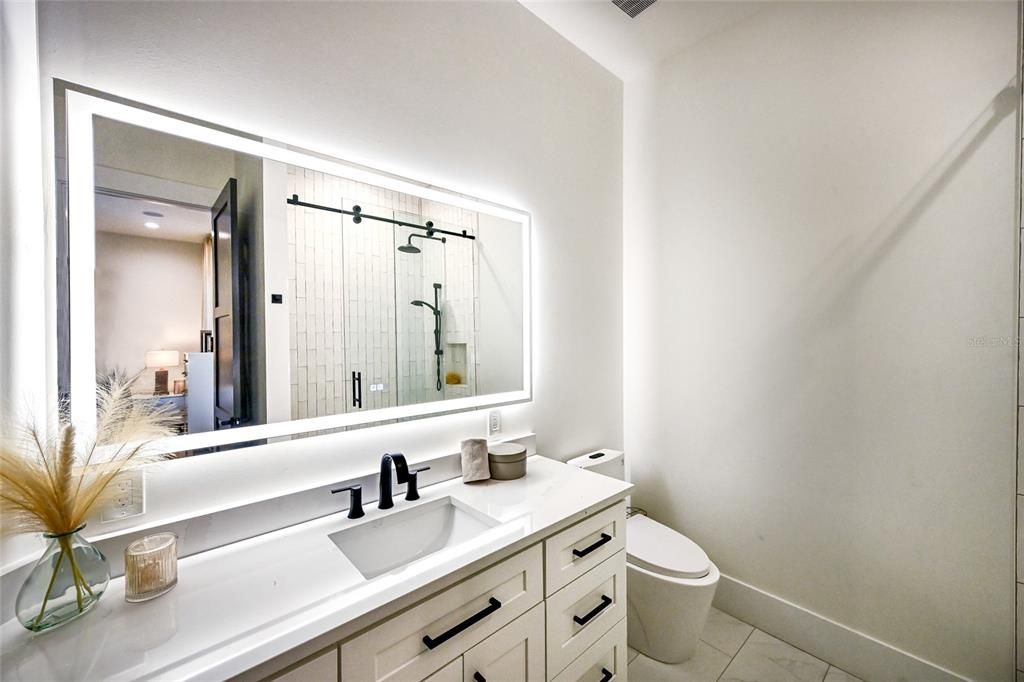 En Venta: $2,199,000 (4 camas, 4 baños, 3872 Pies cuadrados)