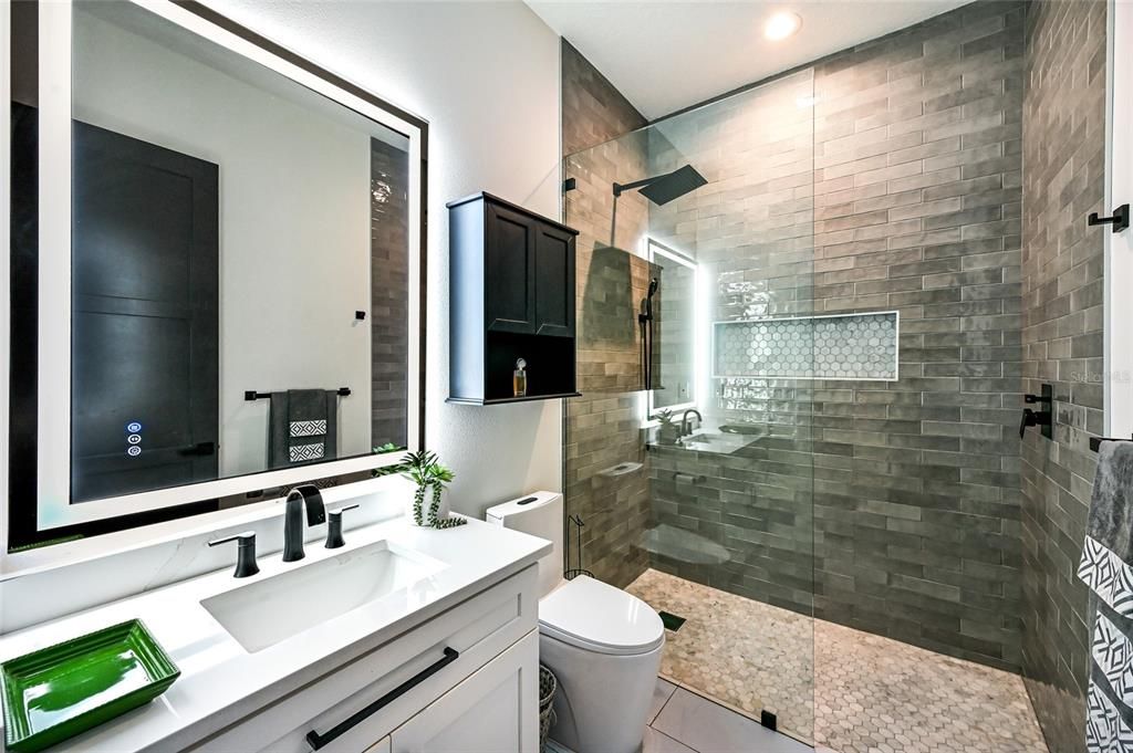 En Venta: $2,199,000 (4 camas, 4 baños, 3872 Pies cuadrados)