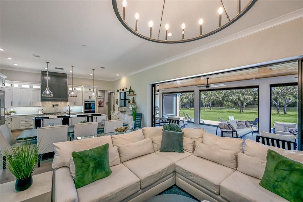 En Venta: $2,199,000 (4 camas, 4 baños, 3872 Pies cuadrados)