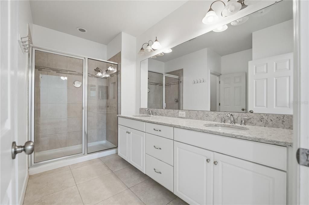 出租: $2,300 (3 贝兹, 2 浴室, 1525 平方英尺)