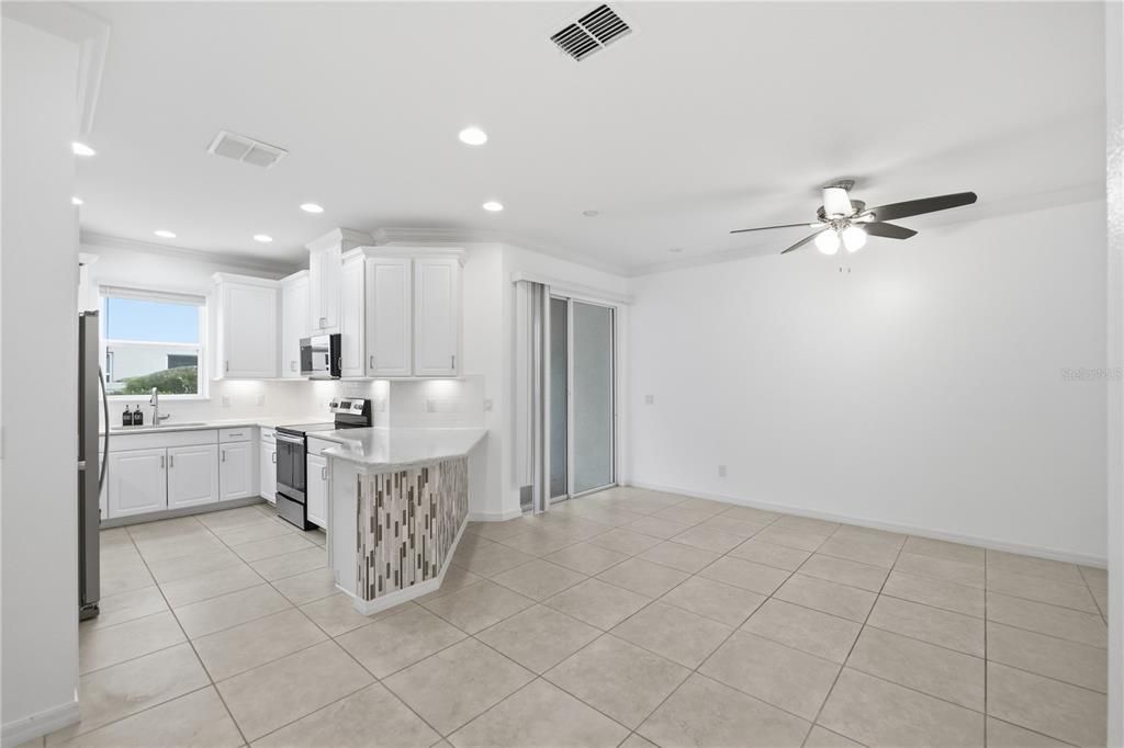 出租: $2,300 (3 贝兹, 2 浴室, 1525 平方英尺)