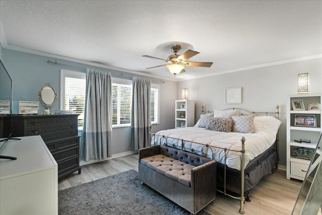 En Venta: $960,000 (4 camas, 3 baños, 1980 Pies cuadrados)