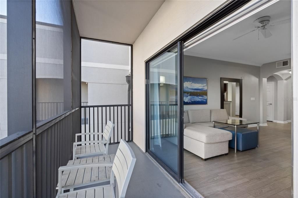 En Venta: $299,000 (2 camas, 2 baños, 1265 Pies cuadrados)