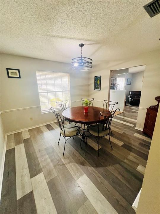 For Sale: $328,500 (3 beds, 2 baths, 1620 Square Feet)