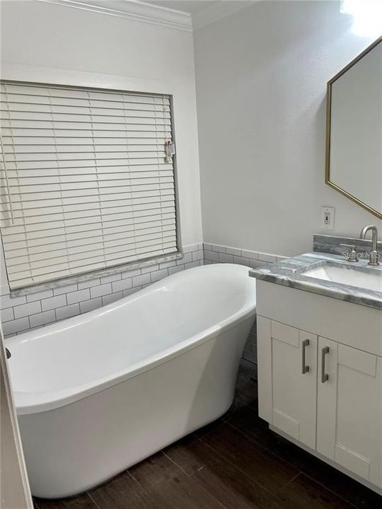 出租: $3,400 (3 贝兹, 2 浴室, 1701 平方英尺)