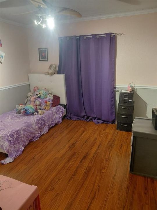 En Venta: $440,000 (4 camas, 2 baños, 2204 Pies cuadrados)