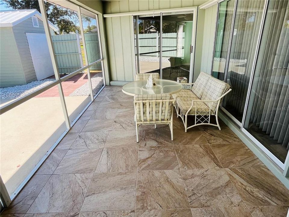 For Sale: $299,900 (2 beds, 2 baths, 1897 Square Feet)