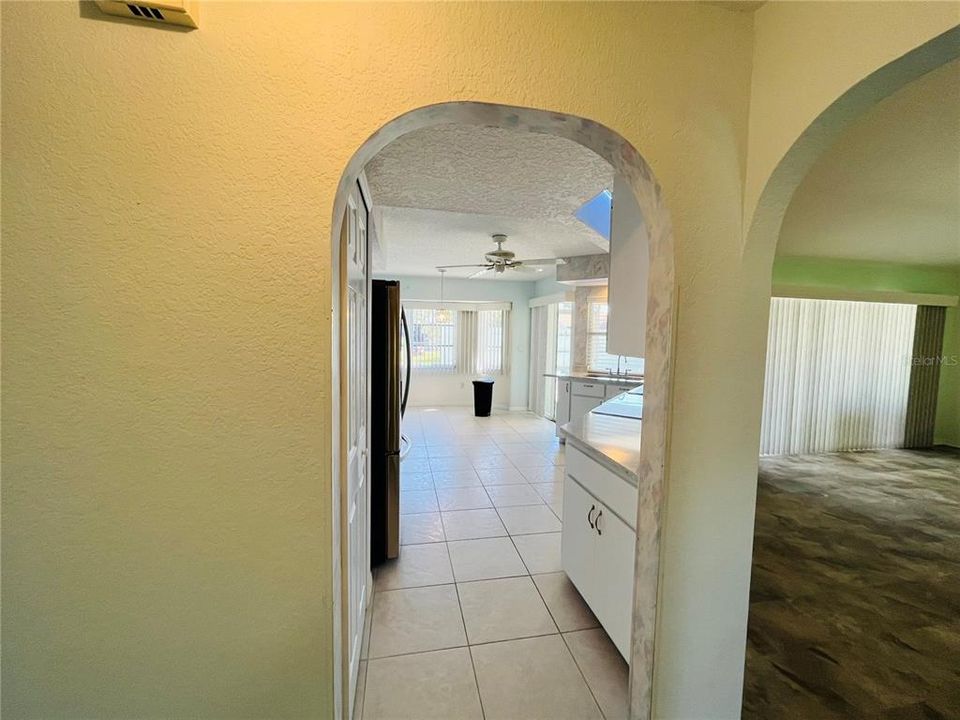 For Sale: $299,900 (2 beds, 2 baths, 1897 Square Feet)