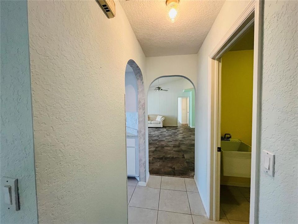 For Sale: $299,900 (2 beds, 2 baths, 1897 Square Feet)