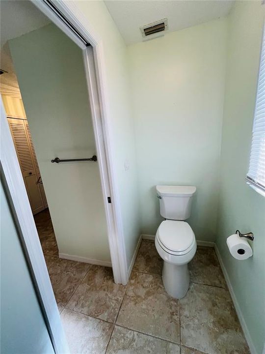 For Sale: $299,900 (2 beds, 2 baths, 1897 Square Feet)