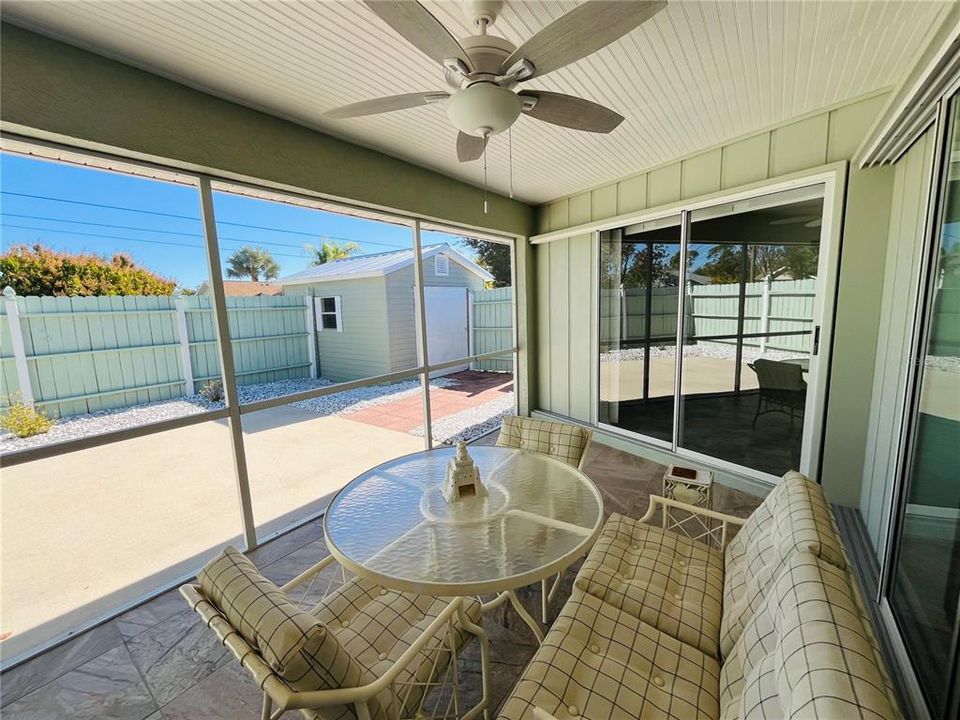 For Sale: $299,900 (2 beds, 2 baths, 1897 Square Feet)