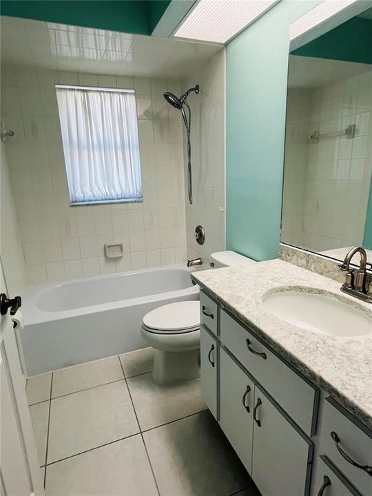 For Sale: $299,900 (2 beds, 2 baths, 1897 Square Feet)