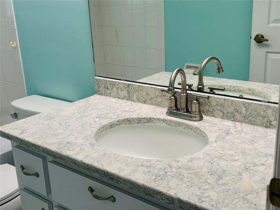 For Sale: $299,900 (2 beds, 2 baths, 1897 Square Feet)