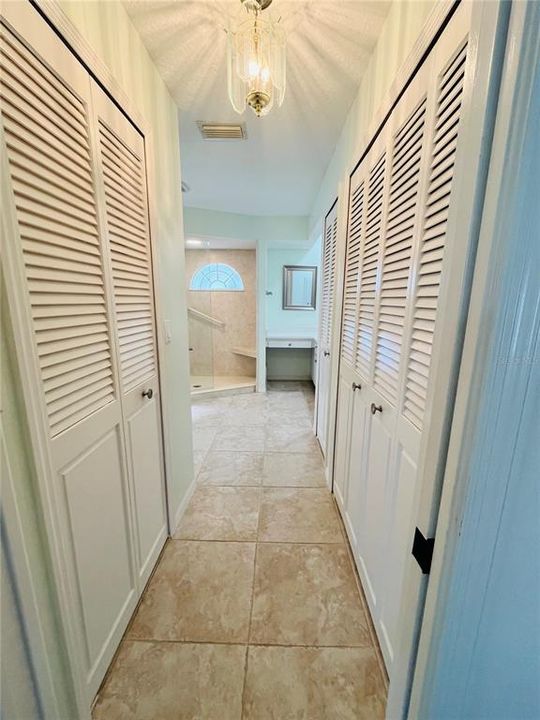 For Sale: $299,900 (2 beds, 2 baths, 1897 Square Feet)