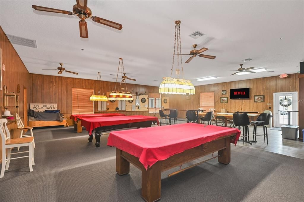 For Sale: $249,000 (3 beds, 2 baths, 1404 Square Feet)