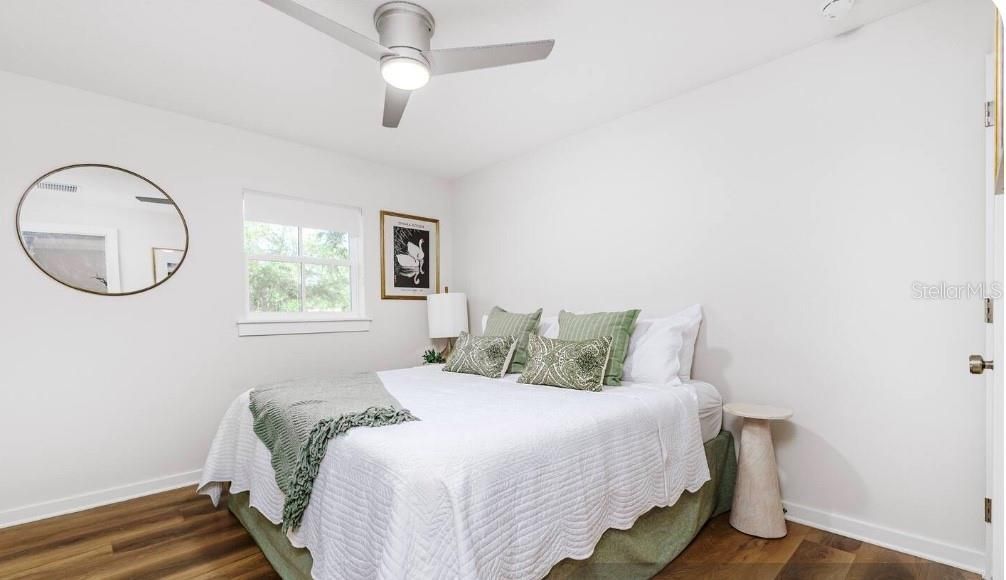 В аренду: $1,750 (2 спален, 1 ванн, 750 Квадратных фут)