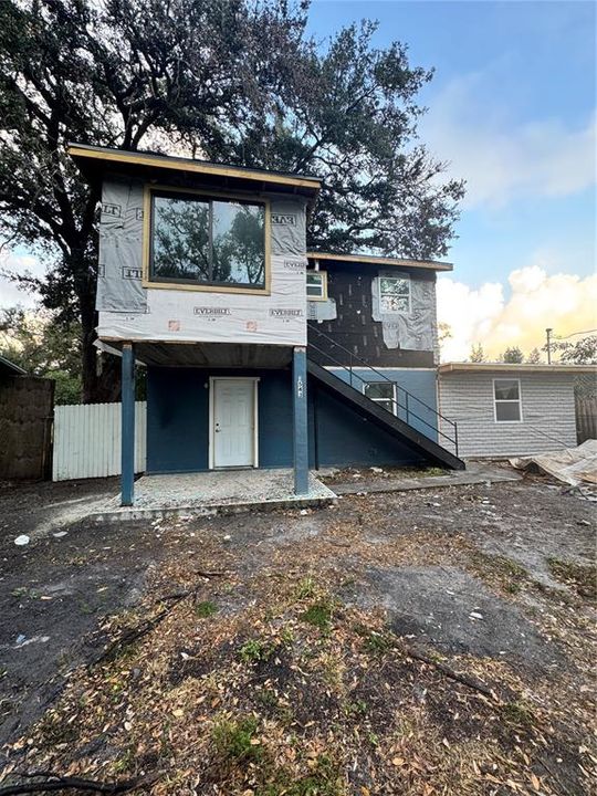 En Venta: $499,000 (4 camas, 3 baños, 960 Pies cuadrados)