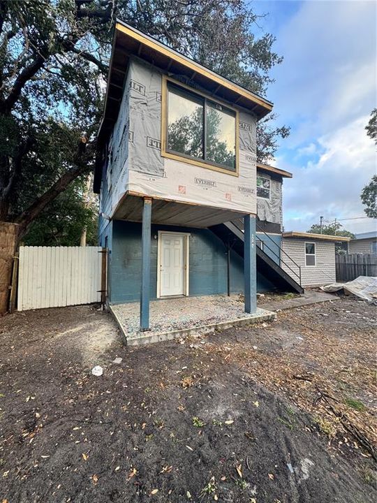 En Venta: $499,000 (4 camas, 3 baños, 960 Pies cuadrados)