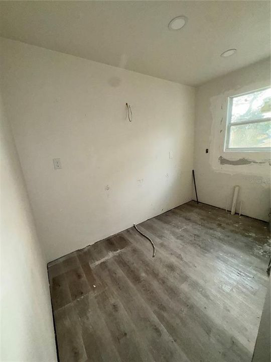 En Venta: $499,000 (4 camas, 3 baños, 960 Pies cuadrados)