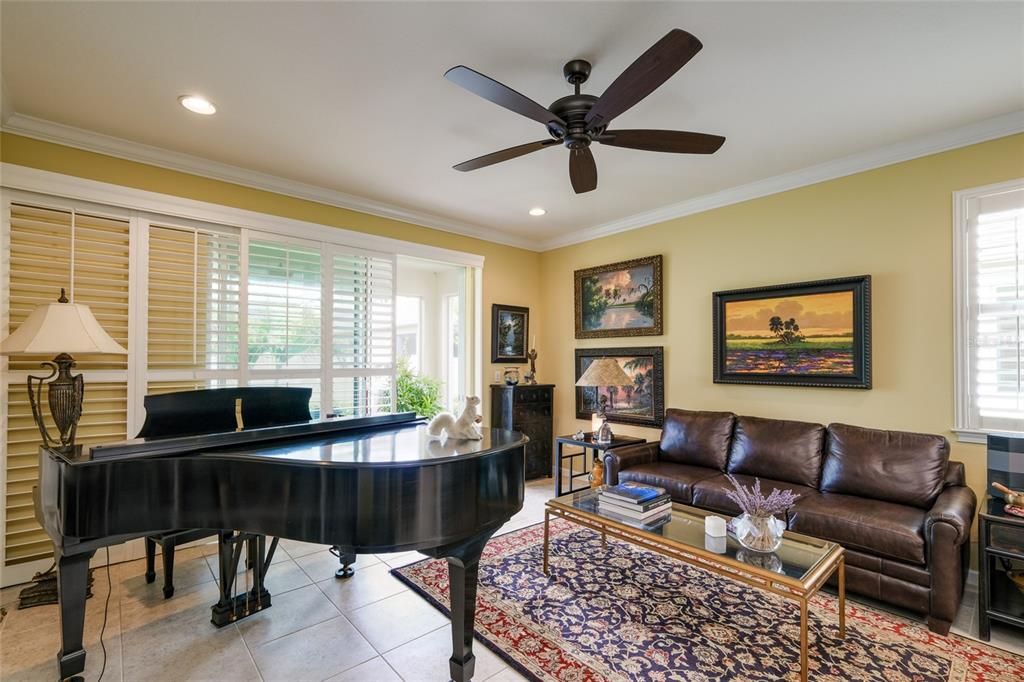 待售: $524,900 (2 贝兹, 2 浴室, 1647 平方英尺)