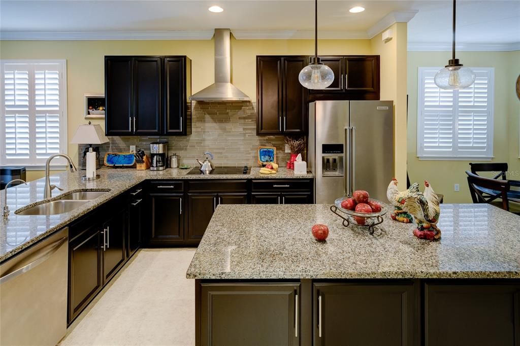 待售: $524,900 (2 贝兹, 2 浴室, 1647 平方英尺)