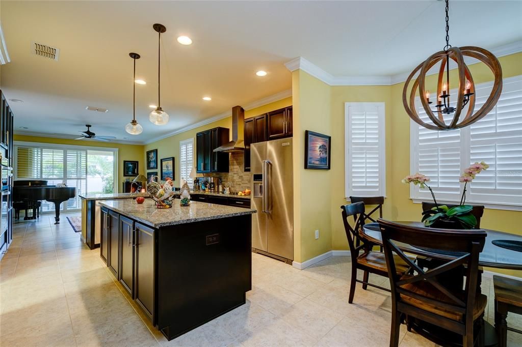 待售: $524,900 (2 贝兹, 2 浴室, 1647 平方英尺)