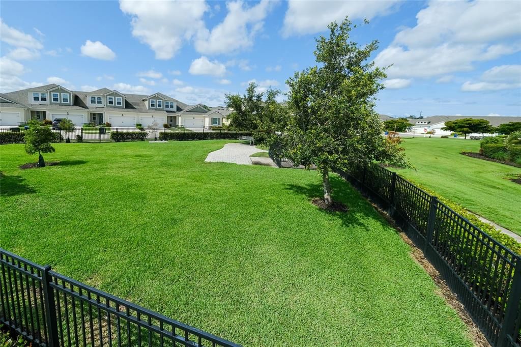 待售: $524,900 (2 贝兹, 2 浴室, 1647 平方英尺)